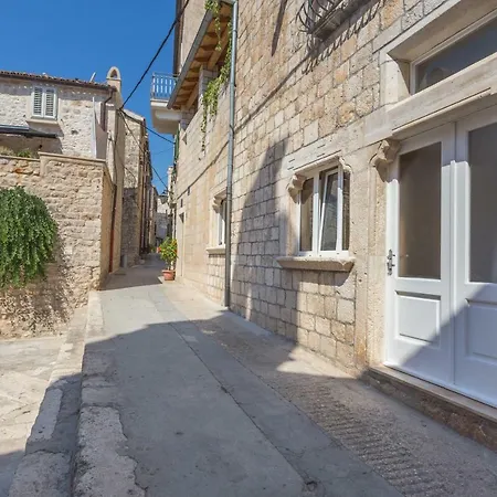 Old Town Hvar 아파트